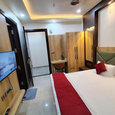 Celebration Guest House ลัคเนา ภายนอก รูปภาพ