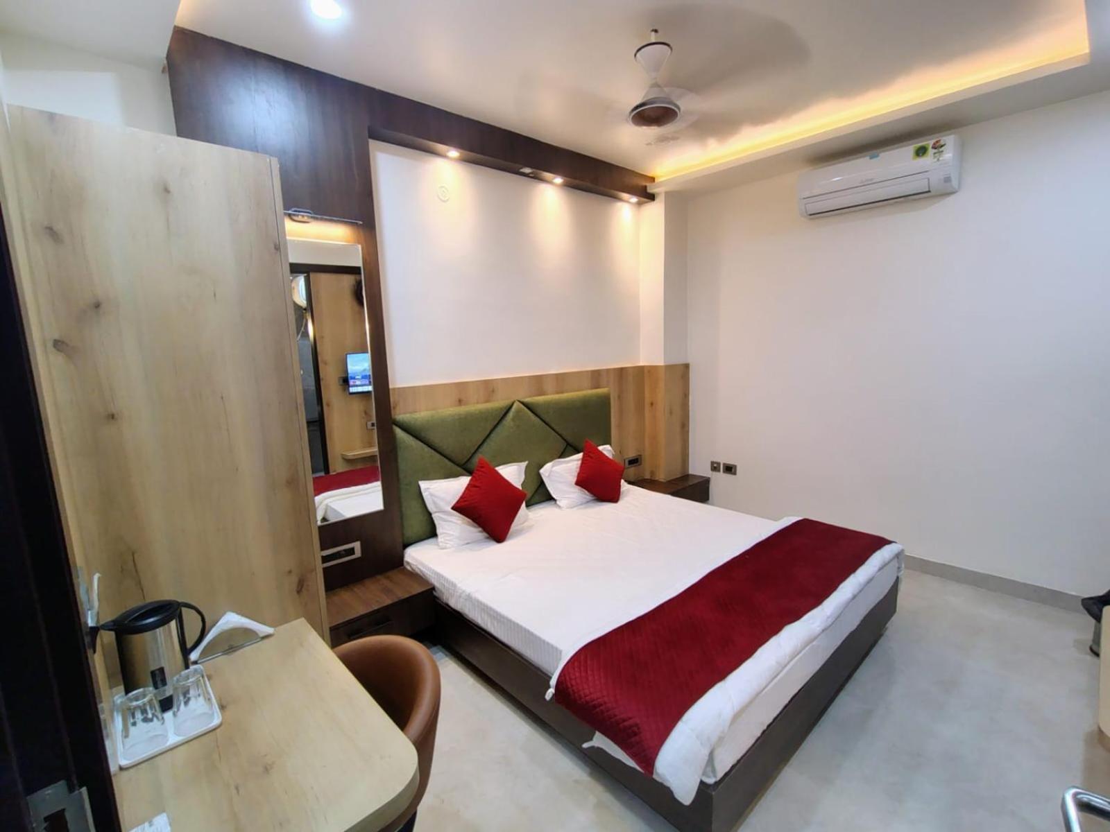 Celebration Guest House ลัคเนา ภายนอก รูปภาพ